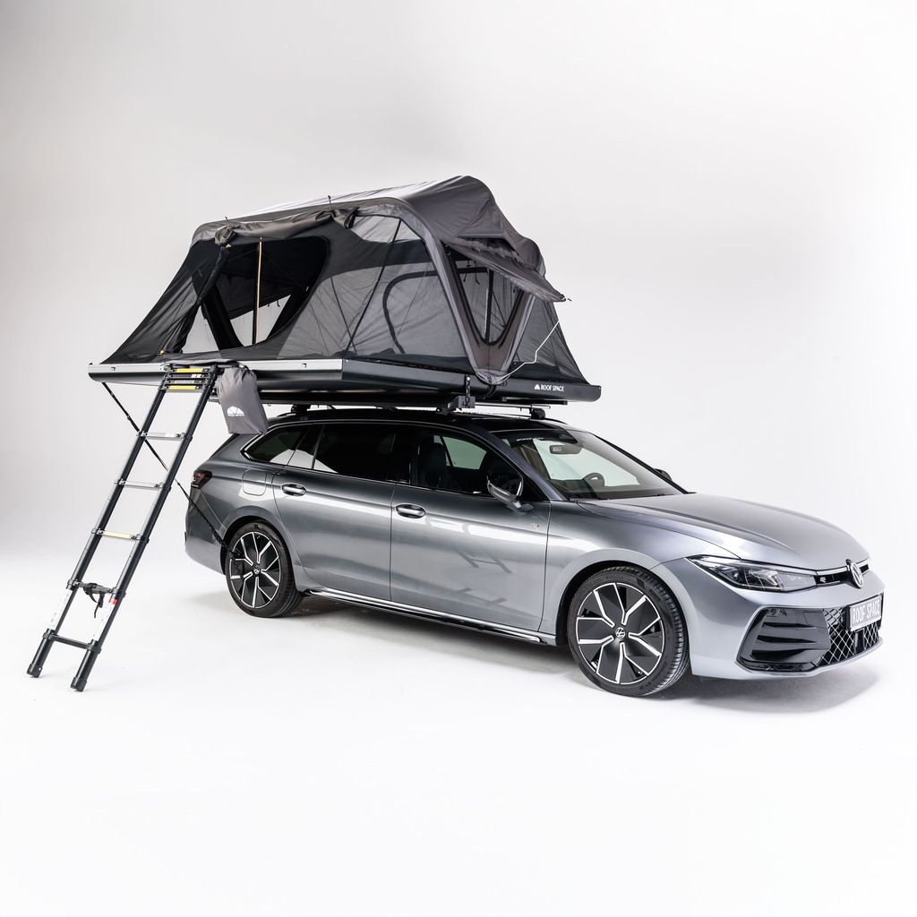 2025_GL_photo_product_panoramicscreen_RS4_StudioB_25094_0573_(setup).webp