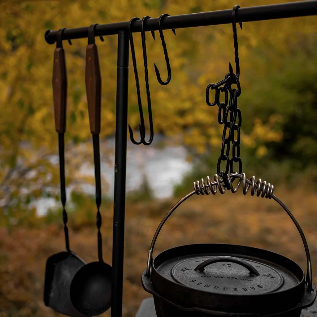 Cowboy Grill S Hook and Chain Kit 02 Barebones.webp