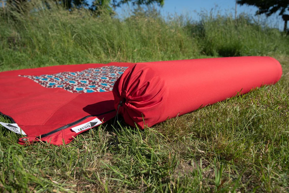 [9961696] Rouleau de coussins connectables Zip-XL Lounger rouge FE noir Bent